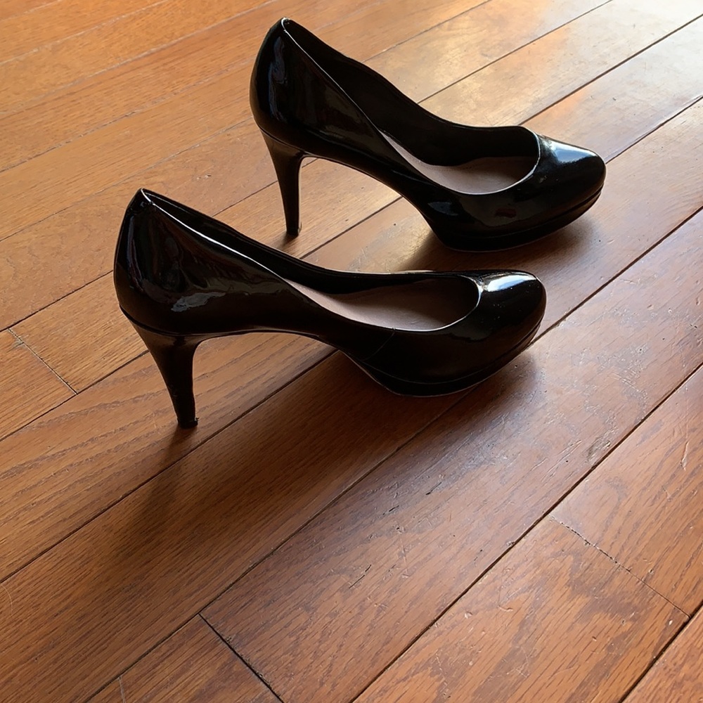 Vince Camuto shiny black heels - size 8 - Picture 6 of 13